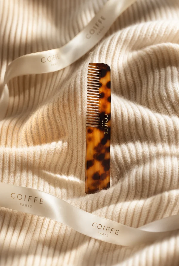 Tortoiseshell Comb on Ribbed Cashmere
