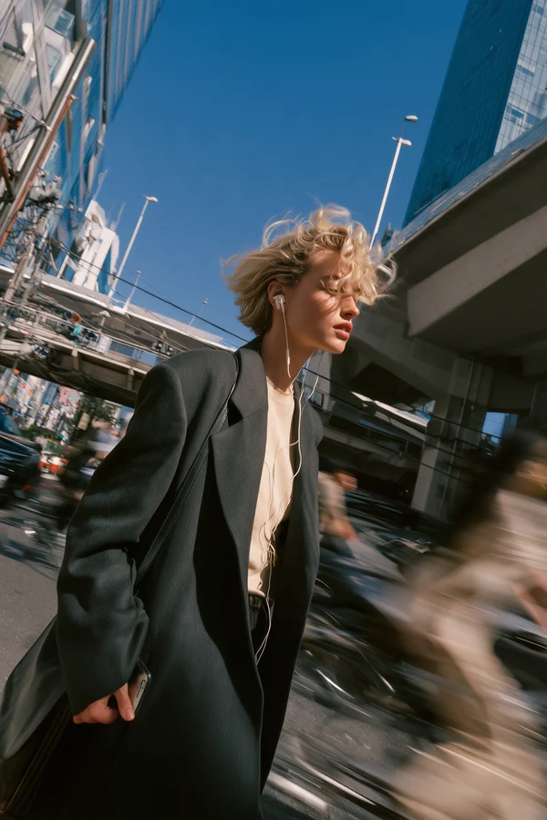 Urban Commuter in Motion