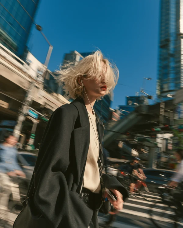 Urban Commuter in Motion