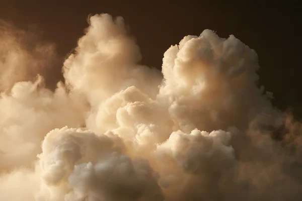 Creamy Smoke Plumes
